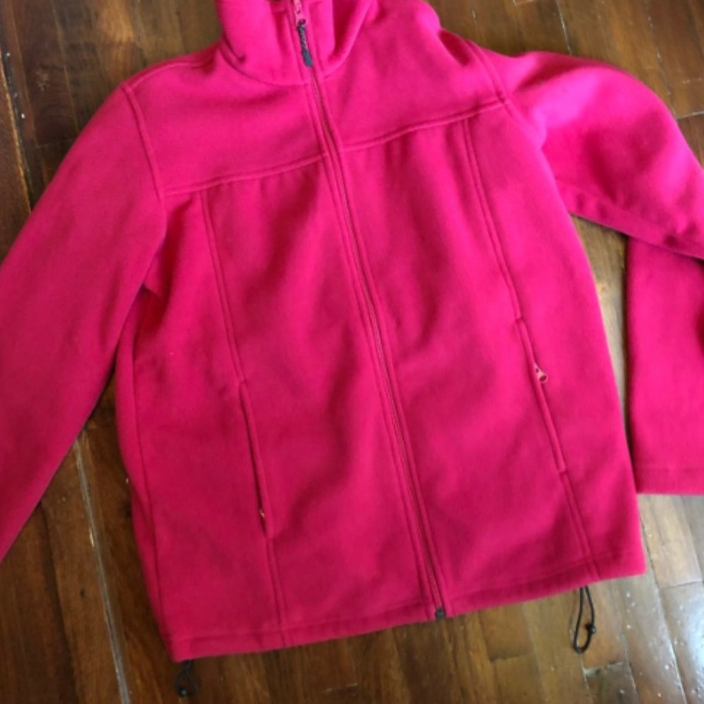 Full zip fleece (cherry red), never been worn!